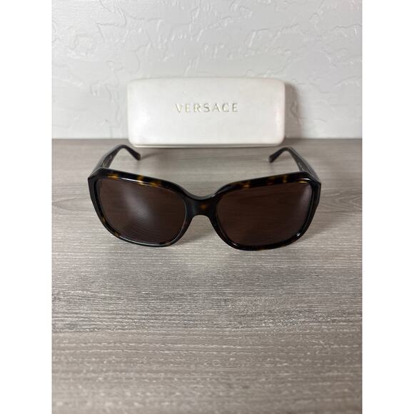 Versace Mod 4201 Women's Sunglasses- 108/73 59 17 135- White Case- EUC - Picture 1 of 7